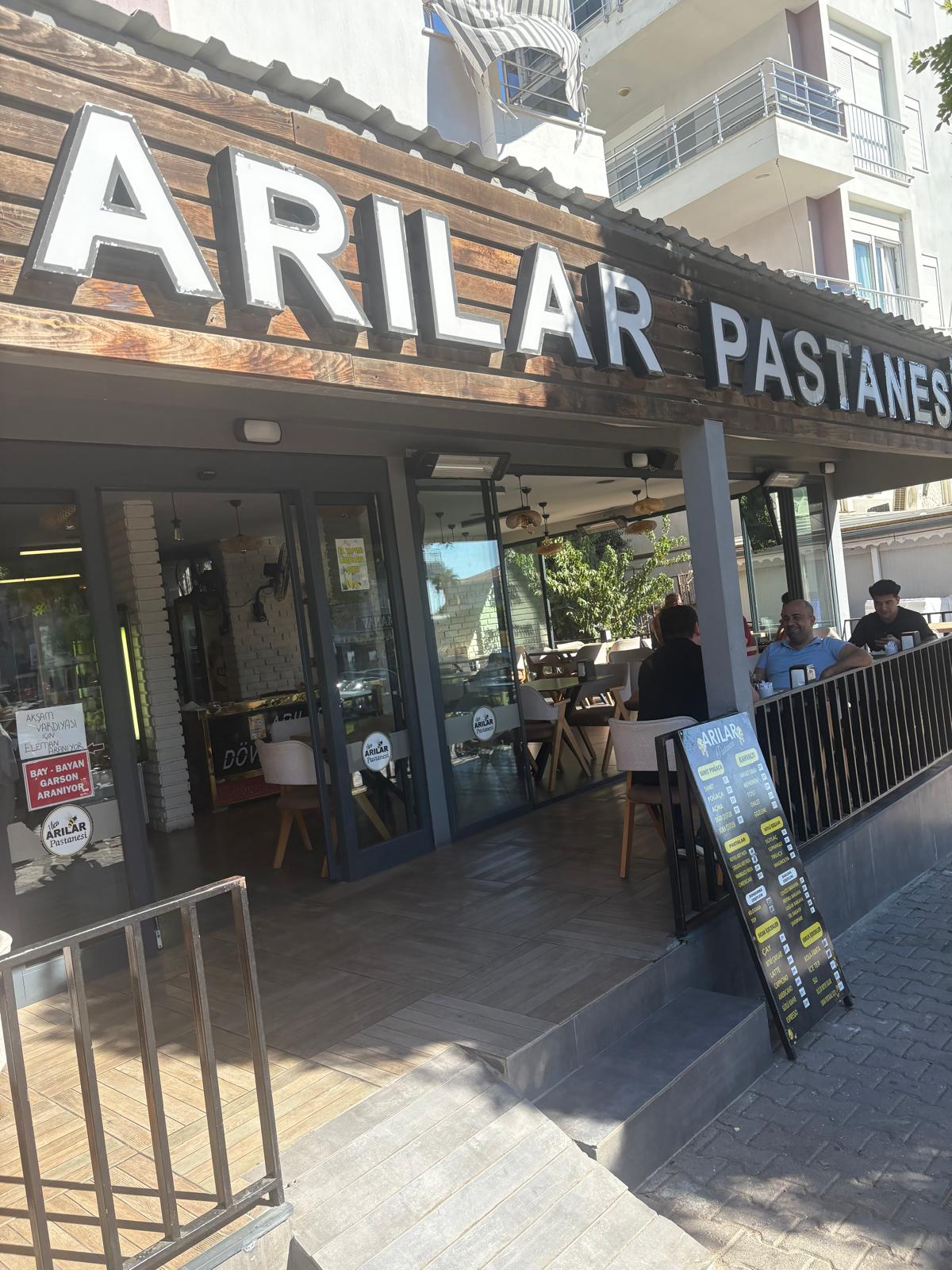 Arılar Pastanesi
